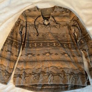 Vintage Cabelas aztec and horse design